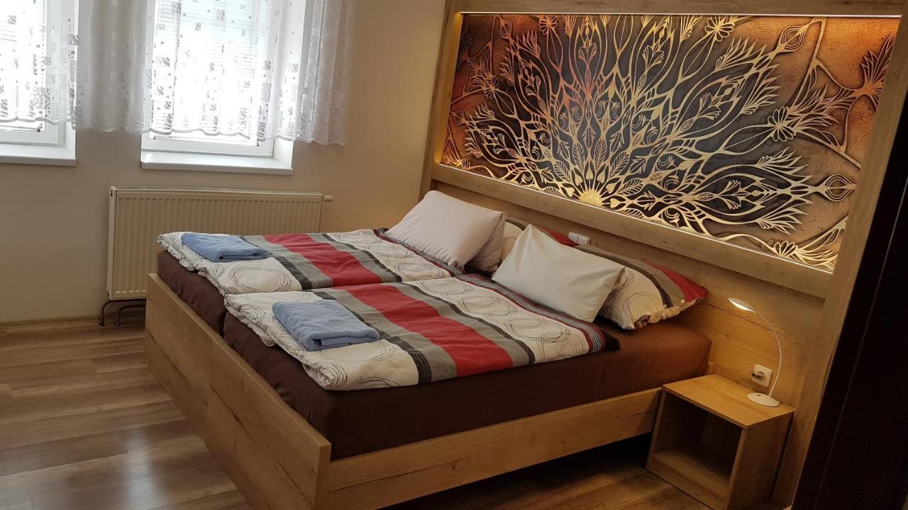 Hotel Gól Prostějov Kültér fotó