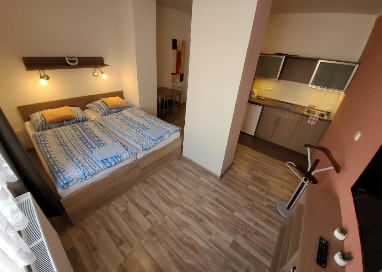 Hotel Gól Prostějov Kültér fotó