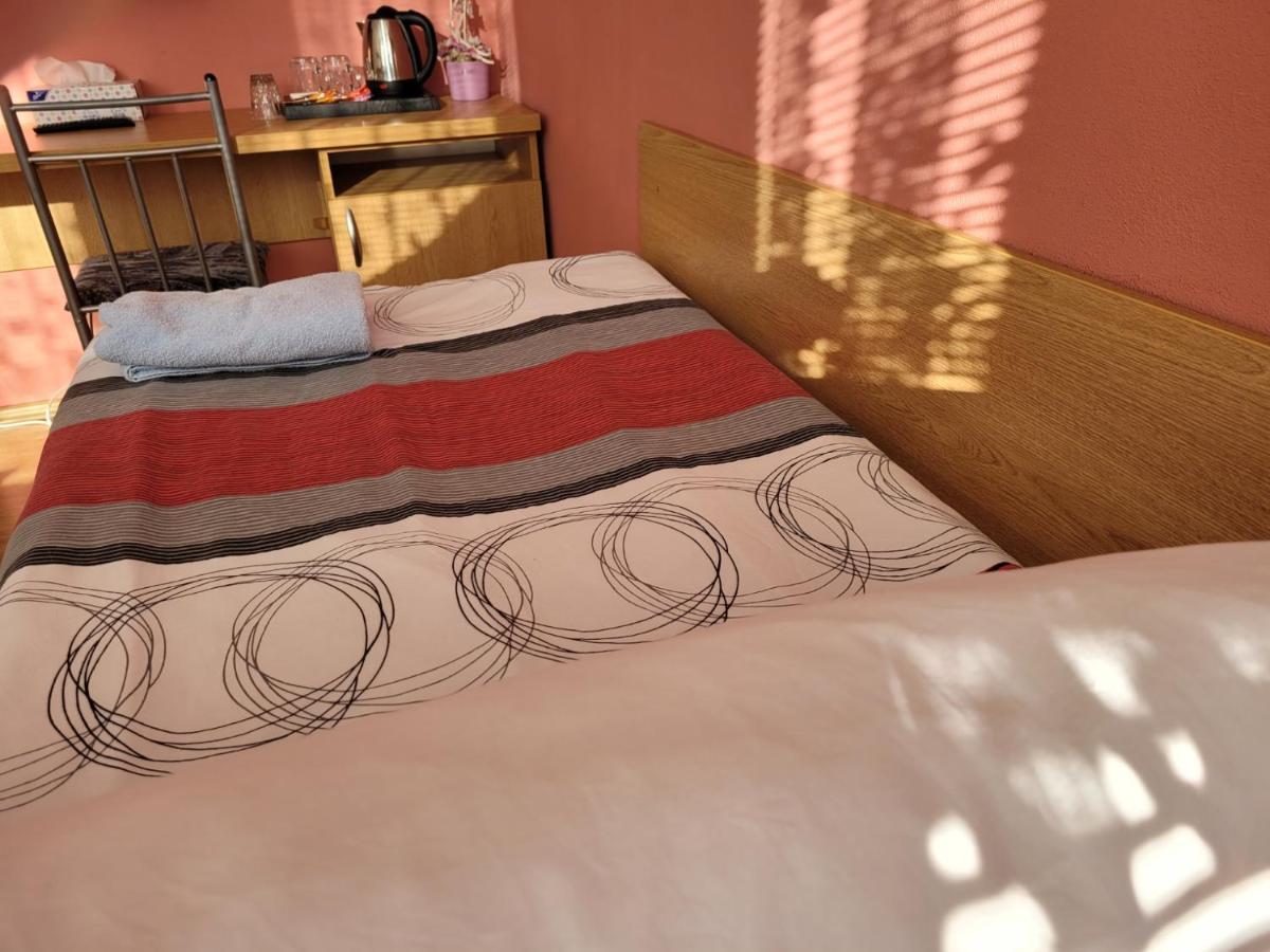 Hotel Gól Prostějov Kültér fotó