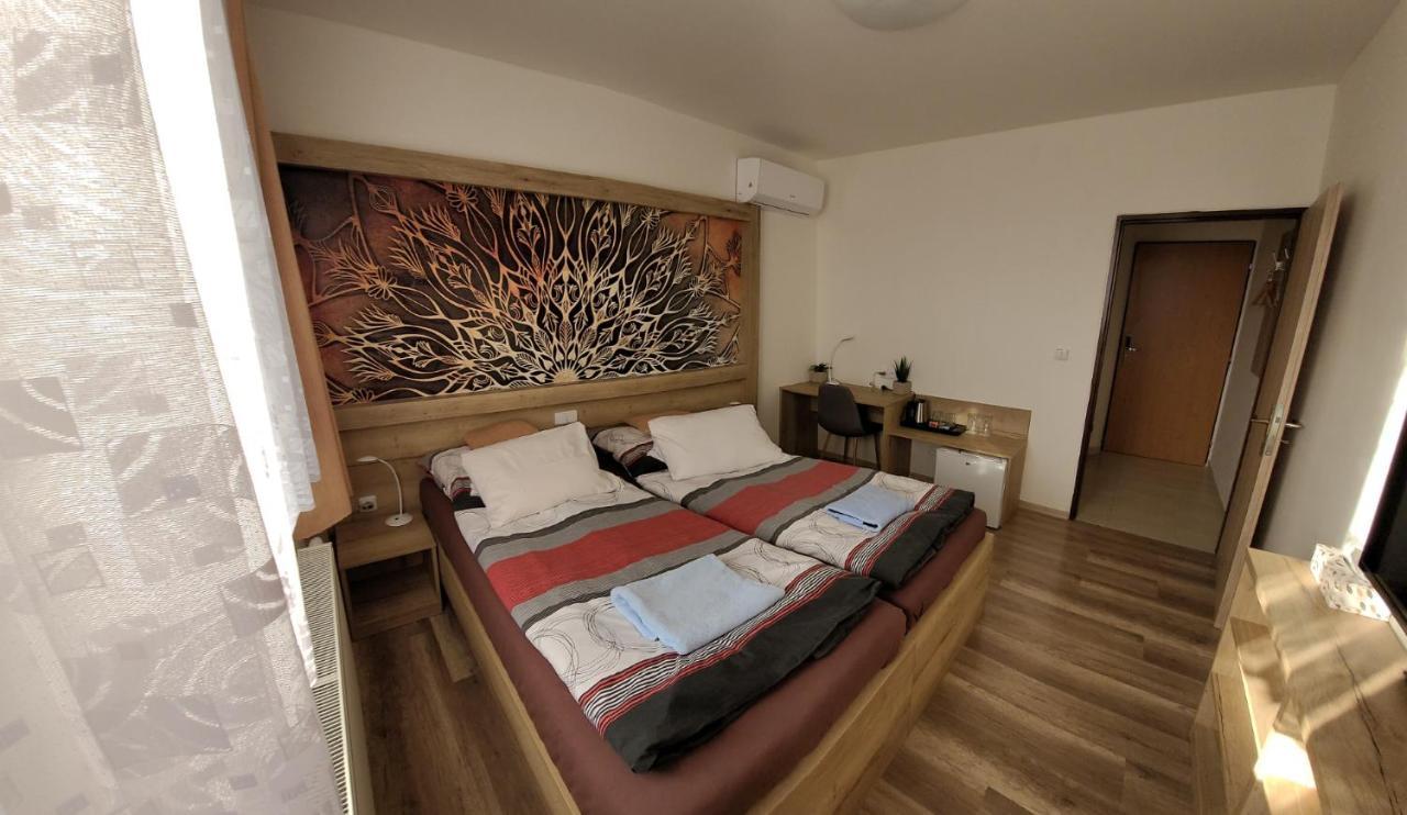 Hotel Gól Prostějov Kültér fotó