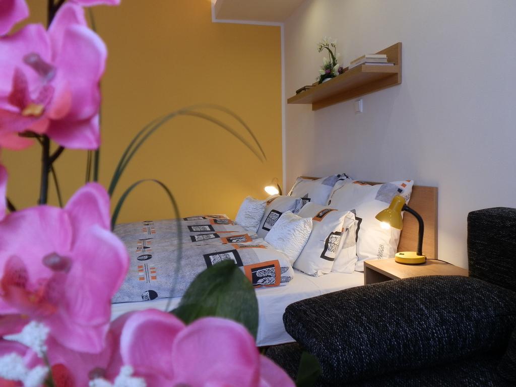 Hotel Gól Prostějov Szoba fotó