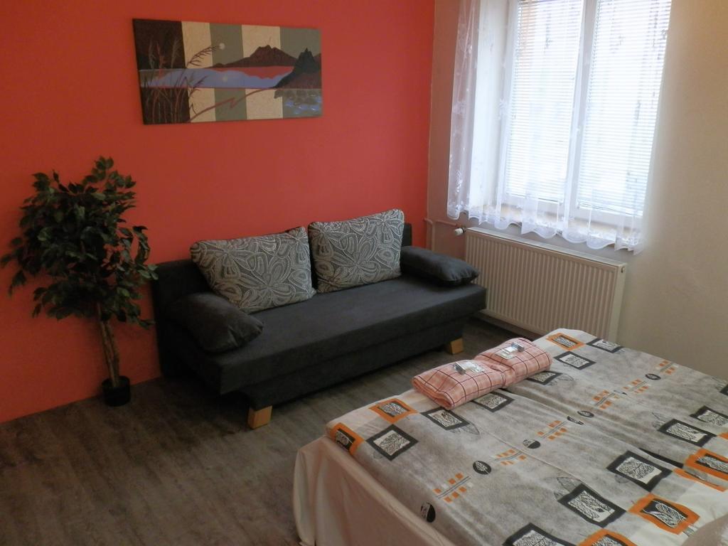 Hotel Gól Prostějov Kültér fotó