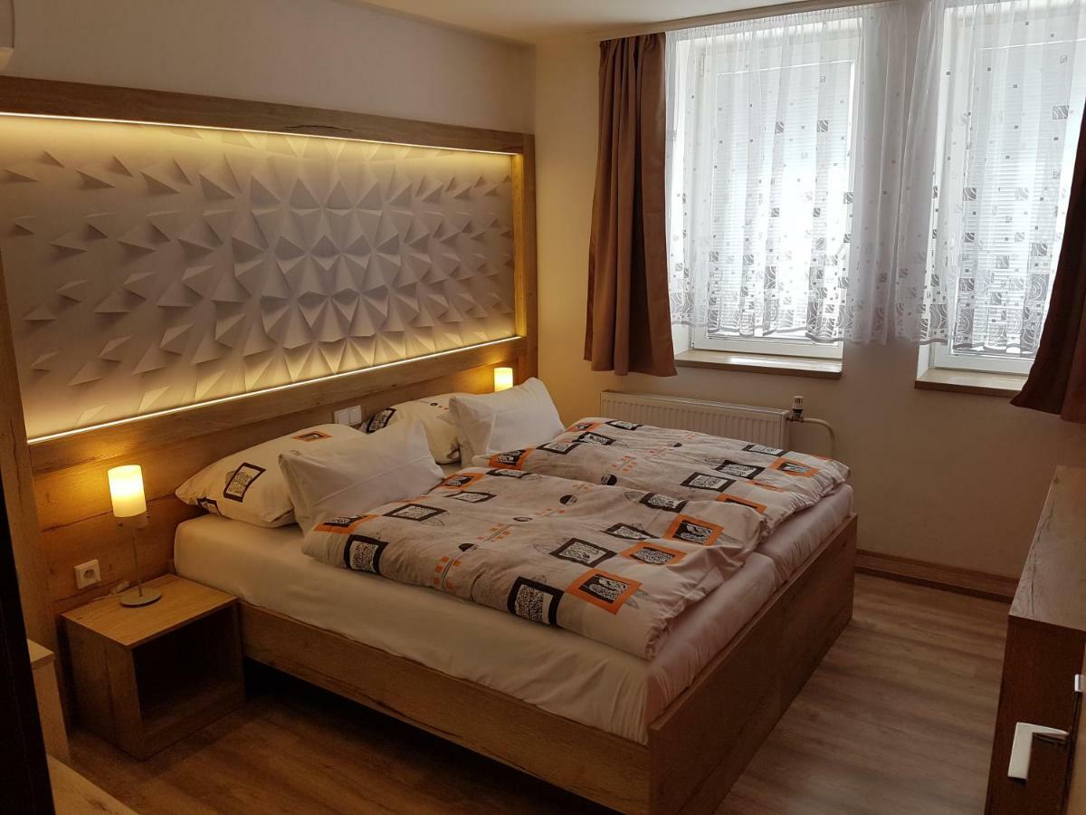 Hotel Gól Prostějov Kültér fotó
